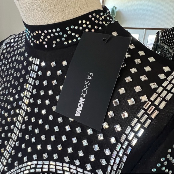 Rhinestone Bodysuit Fashion Nova Size Medium - Picture 8 of 11